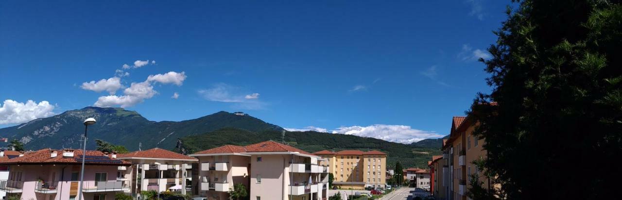 Antica Casa Alboletta - Appartamento Frida Kahlo Riva del Garda Kültér fotó