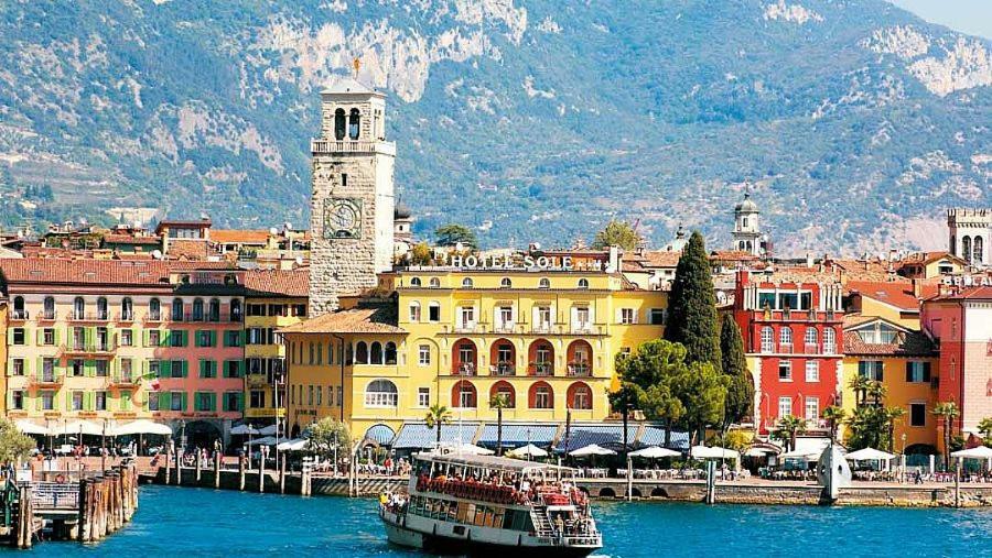 Antica Casa Alboletta - Appartamento Frida Kahlo Riva del Garda Kültér fotó